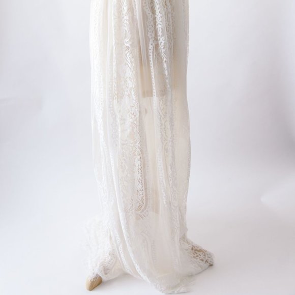 BALTIC BORN Lace Maxi Dress - Picture 7 of 7